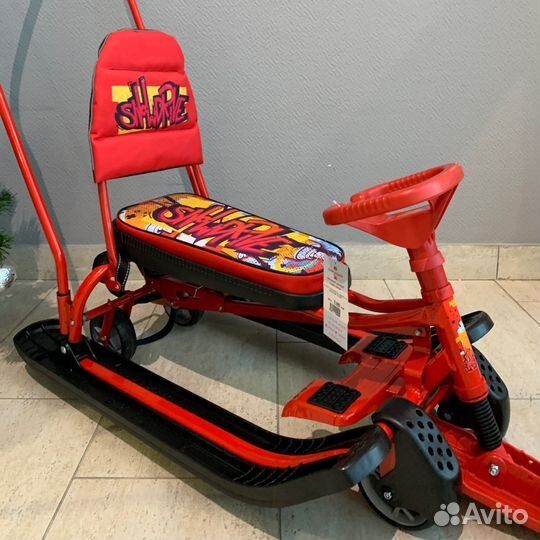 Снегокат «Тимка спорт 6» с граффити на красном (ар