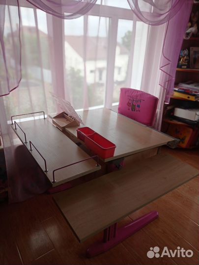 Продам парту и стул