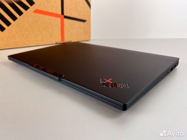 ThinkPad X1 Carbon Gen 12 Ultra7/5 LTE 32/64GB ole