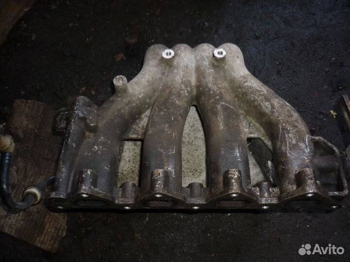 Впускной коллектор Дэу Нексия 1.5