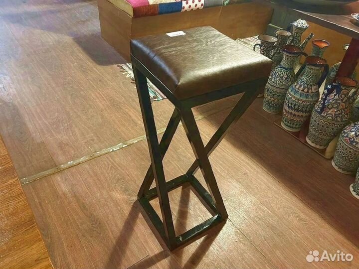 Барный стул