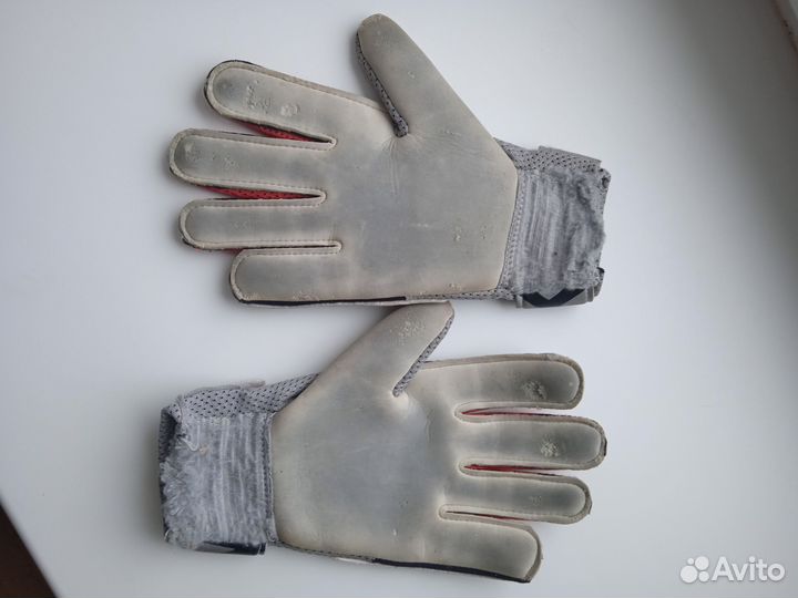 Футбольные перчатки