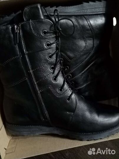 Ботинки новые 40 размер