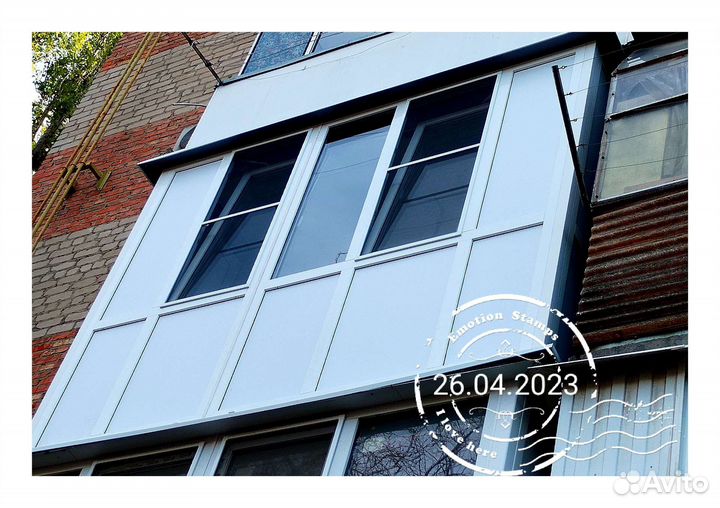 Остекление, отделка балконов под ключ