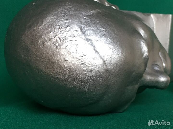 Бюст. Маяковский В. В. Силумин СССР