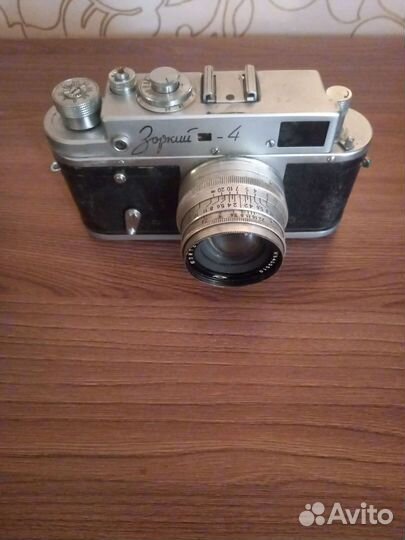 Плёночный фотоаппарат Зоркий 4