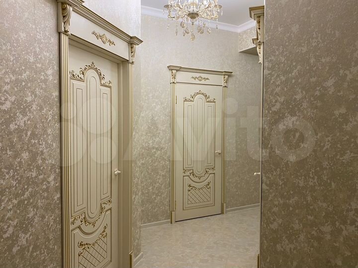 2-к. квартира, 87 м², 10/11 эт.