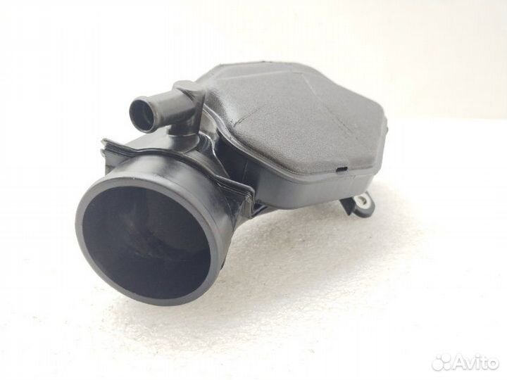 Патрубок воздушного фильтра Nissan Fuga Y50 3.5