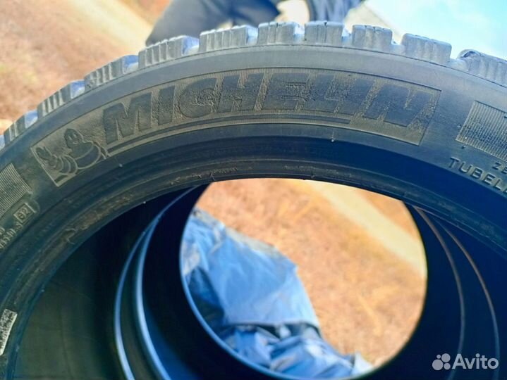 Michelin X-Ice North 235/45 R17 97T