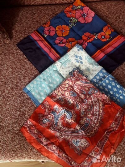 Платочки головные разные теплые и легкие летние