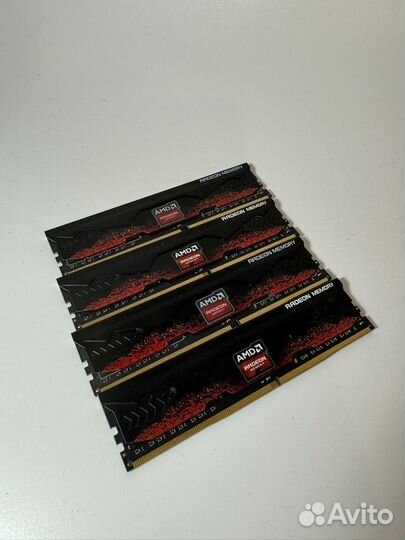 AMD Radeon 32 GB (8/4GB) 3200 MHz