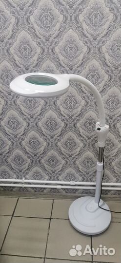 Лампа кольцевая, лампа-лупа