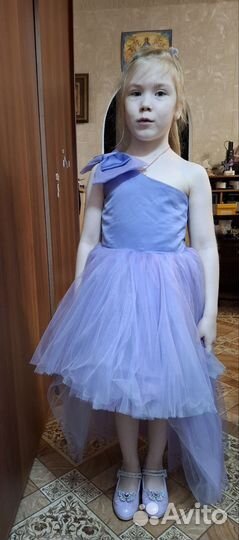 Нарядное платье для девочки 122 128