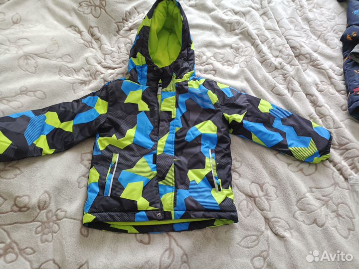 Костюм на мальчика 122см