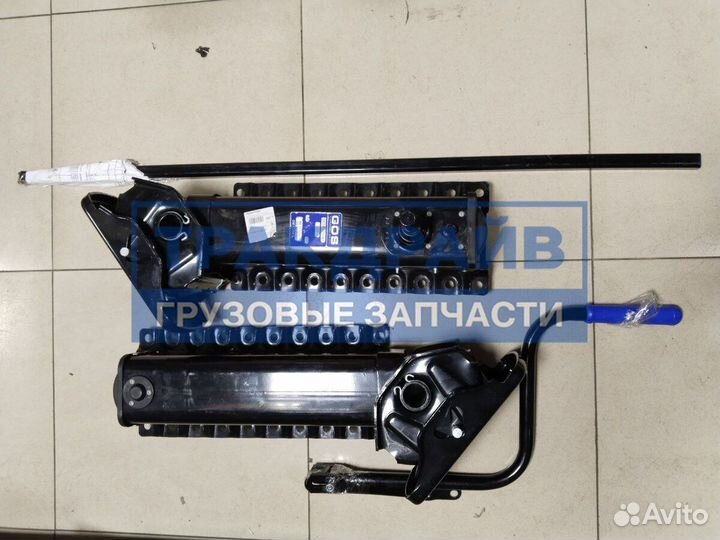 Лапы опорные нога-650 мм подошва S ручка-450 мм вал-1470 мм10 отверстий