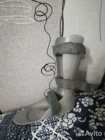 Тутор на голеностопный сустав