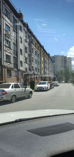 3-к. квартира, 90 м², 3/5 эт.