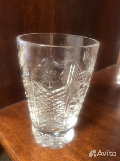 Хрустальная посуда: стаканы, розетки под варенье