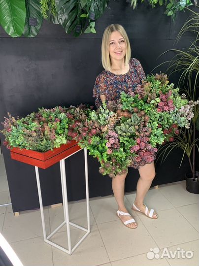 Туи, деревья, Озеленение искусственной зеленью