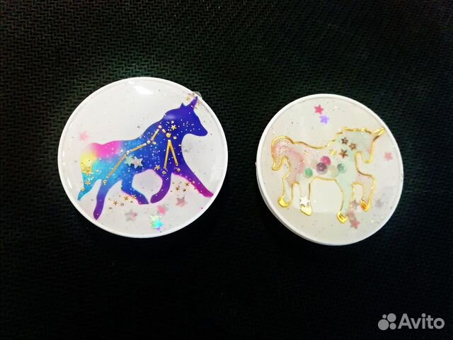 Попсокеты с единорогами (и не только)