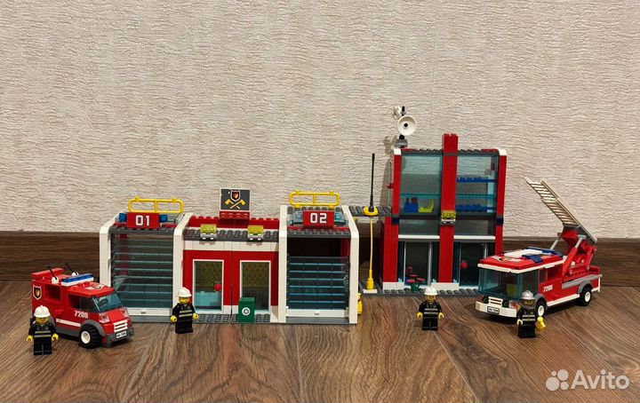 Lego 7208 City пожарная станция