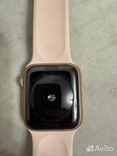 Часы apple watch se 44 mm