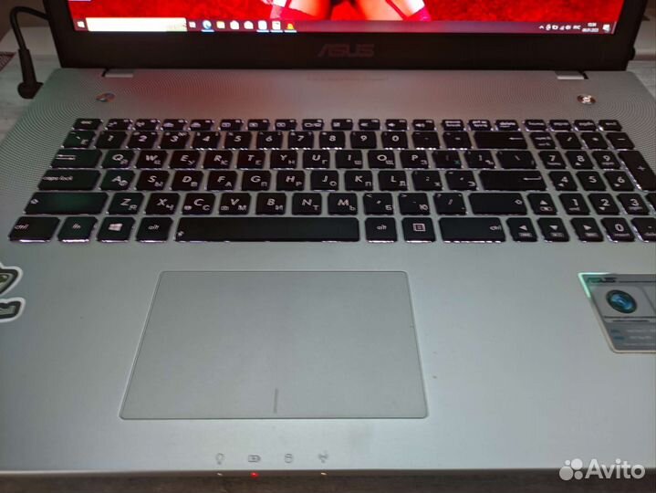 Мощный игровой Asus 17