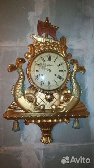 Часы настенные с боем