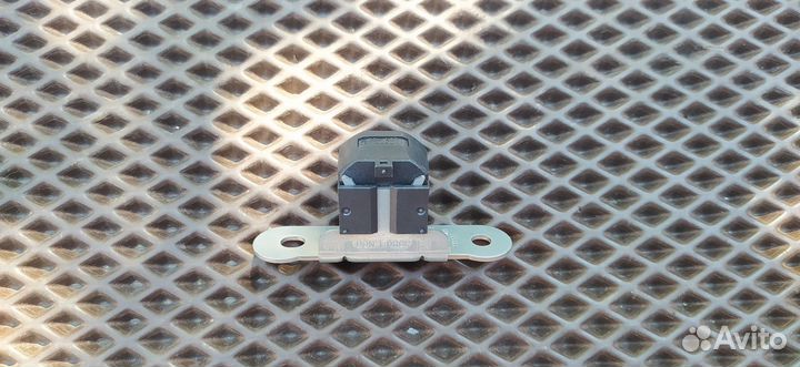 Датчик ускорения Mitsubishi 8651a188