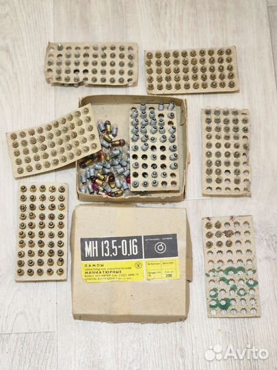 Лампочки миниатюрные, разные СССР