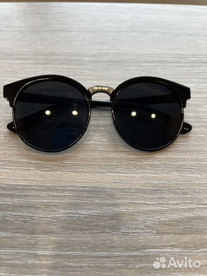 Солнцезащитные очки