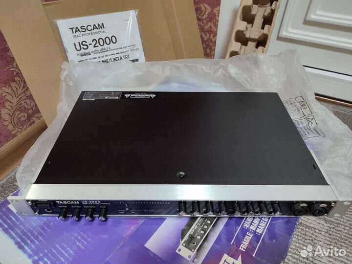 Tascam US-2000 Многоканальная звуковая карта новая