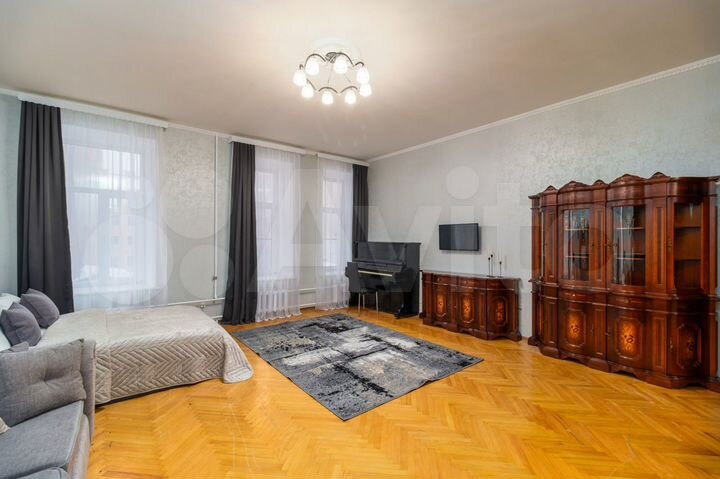 3-к. апартаменты, 120 м², 2/6 эт.