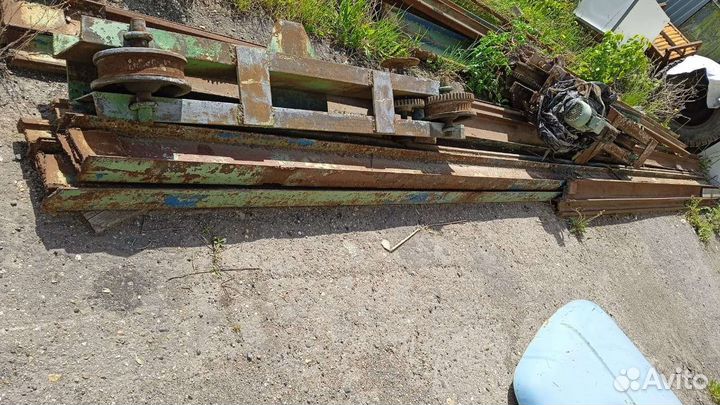 Кран-балка на 1,5-2 тонны с путями 17 м и 12 м