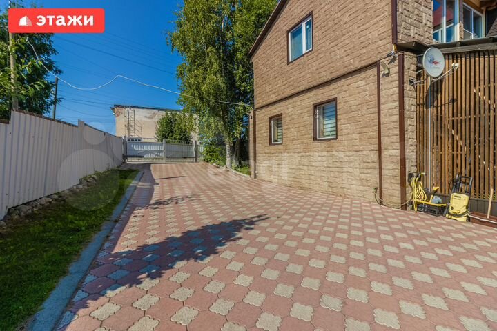 Дом 154 м² на участке 15 сот.