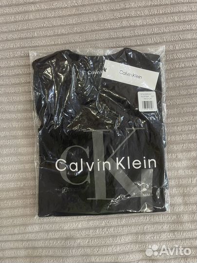 Футболка мужская Calvin Klein Black Beauty