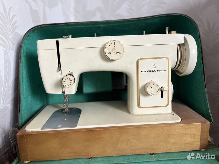 Швейная машина Чайка 132м