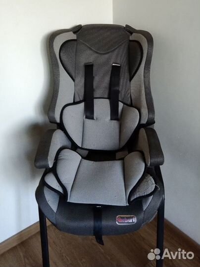 Детское автокресло-бустер geburt LB 513