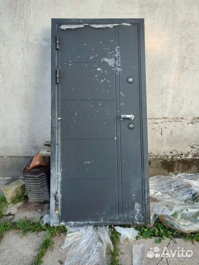 Дверь входная металлическая