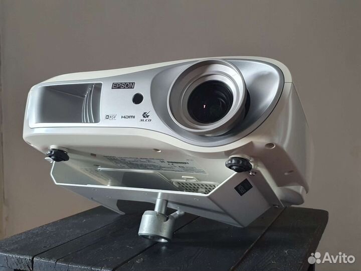 Проектор Epson emp-tw600