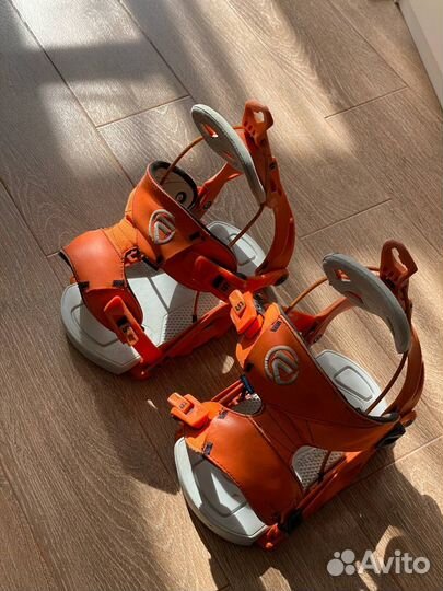 Крепления для сноуборда Flow