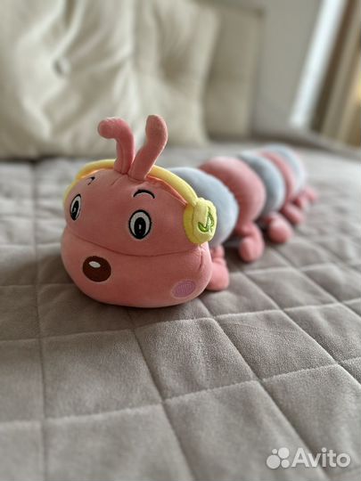 Мягкая игрушка гусеница