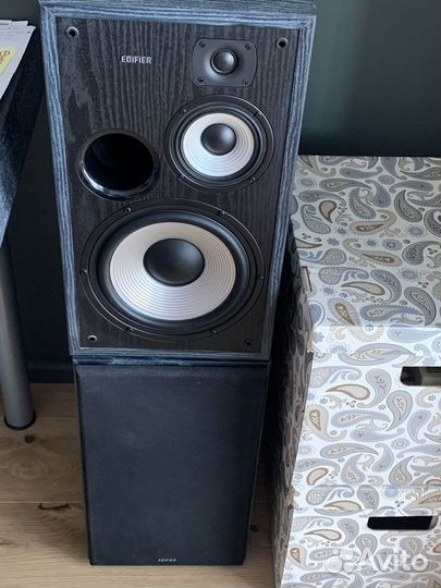 Колонки Edifier R2800