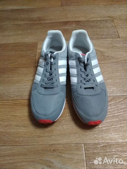 Кроссовки adidas