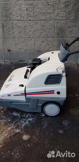 Пылесос подметалка