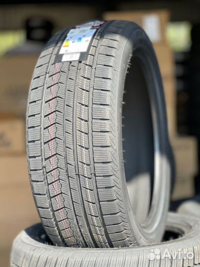 Arivo Winmaster ARW2 255/45 R20 105V