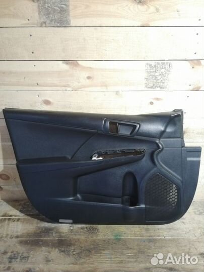 К-кт обшивки двери Toyota Camry