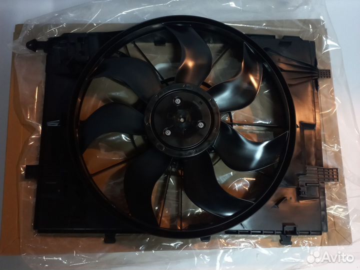 Вентилятор охлаждения Мерседес A0999061000