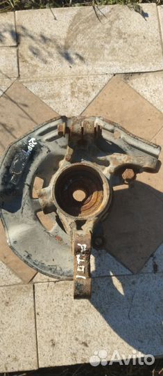 Поворотный Кулак киа 2004