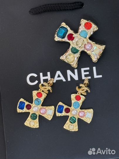 Комплект серьги и брошь Chanel